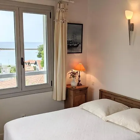 Le Cèdre Bleu Maison d'hôtes *